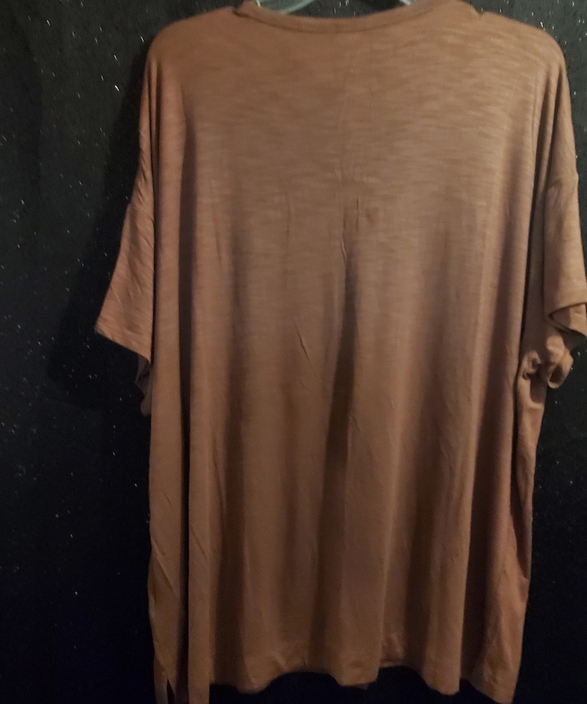 Shirt - Picture 3 of 5